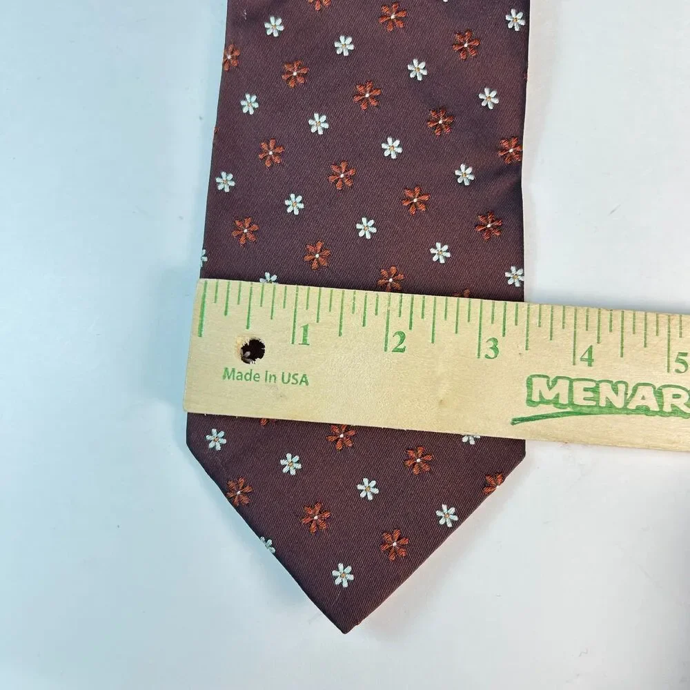 J. Crew Men's NWOT Brown with Light Brown White Floral 100% Silk Tie